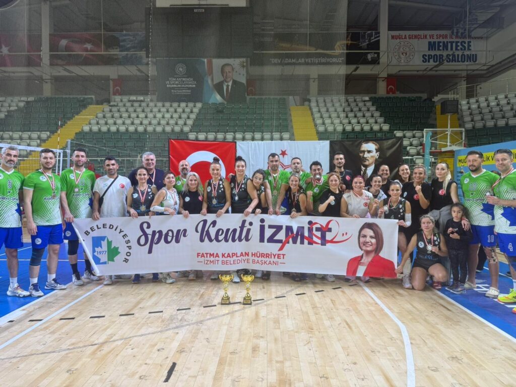 Veteranlar Turnuvasinda Izmit Belediyespor damgasi 11