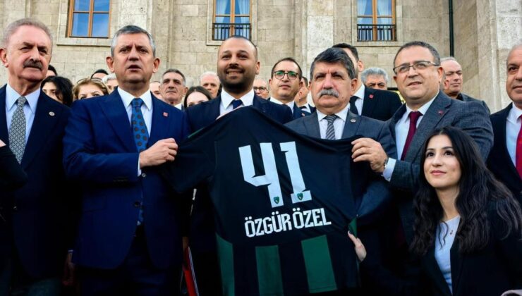 CHP Derince, Meclis toplantısını izledi