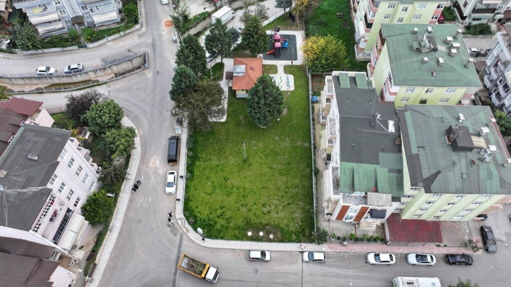 Derince’de Parklar Yenileniyor, Güzelleşiyor 4 genel 2