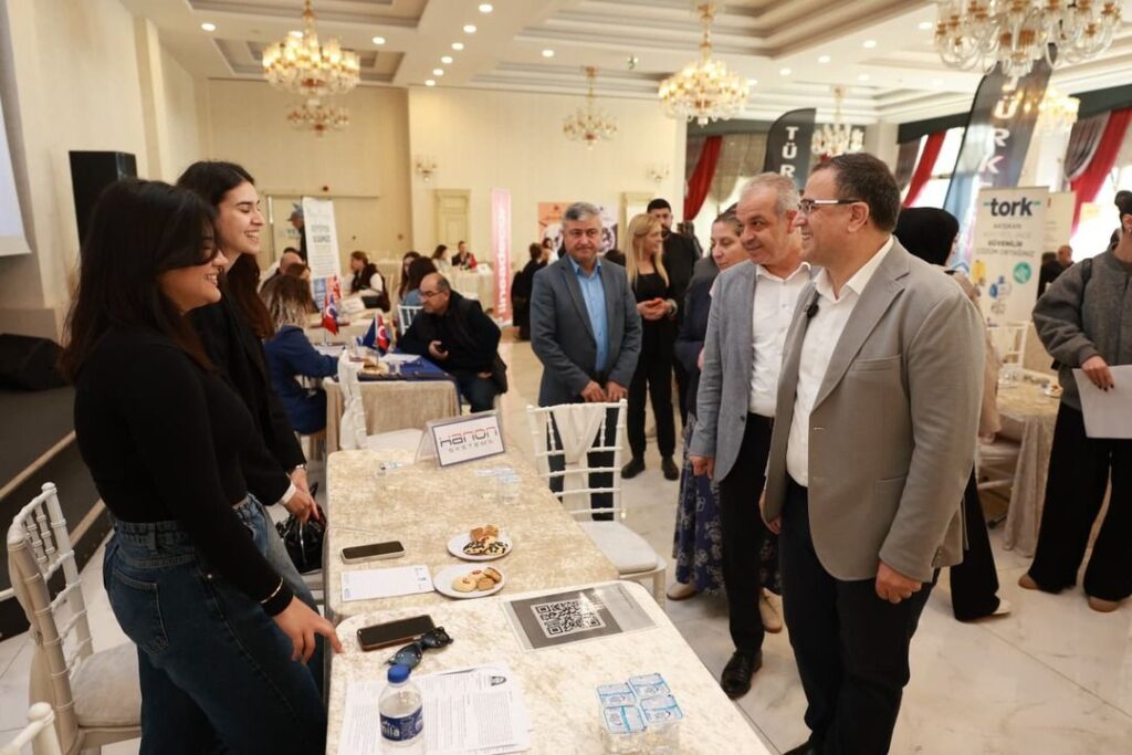 Derince Belediyesi´nden İstihdama Katkı 3 kariyer ve istihdam gunleri 5