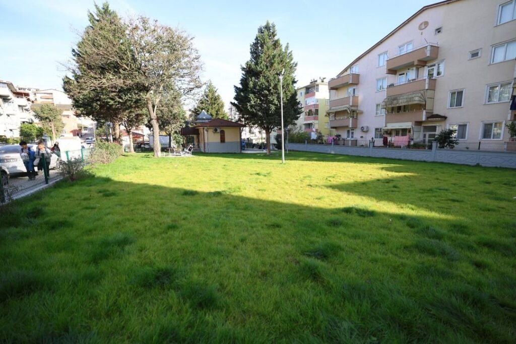 Derince’de Parklar Yenileniyor, Güzelleşiyor 3 park 2 1