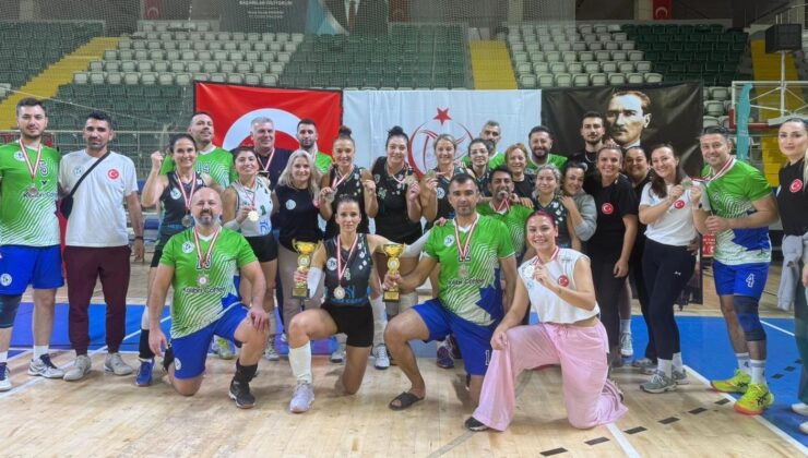 Veteranlar Turnuvası’nda İzmit Belediyespor damgası