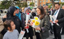Gölcük’te 5 Aralık Dünya Kadın Hakları Günü Kutlandı