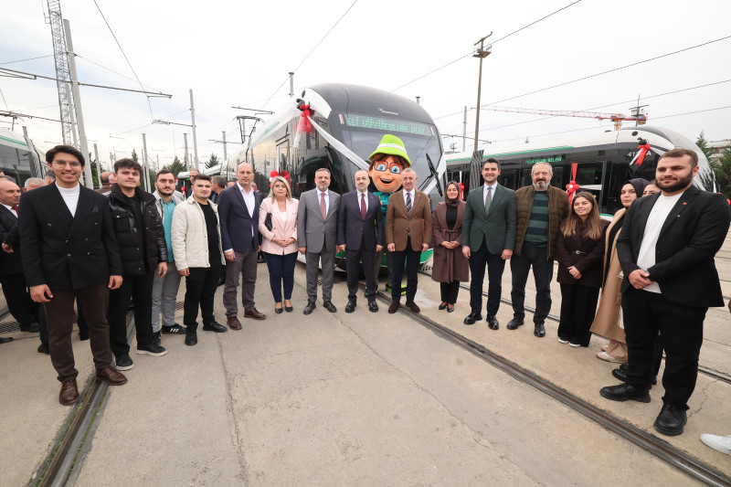 Büyükakın: Raylı sistemde yeni bir döneme giriyoruz 3 1764942829 ec34696a5d