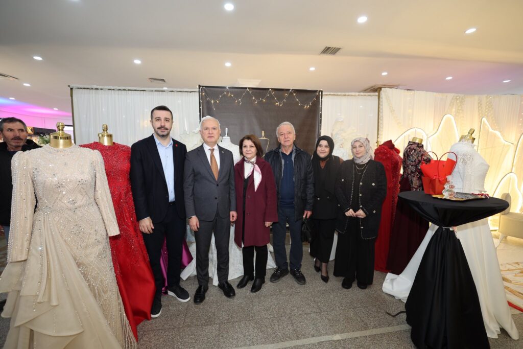 Karamurselde 2. Geleneksel Evlilik ve Dugun Fuari Kapilarini Acti 1