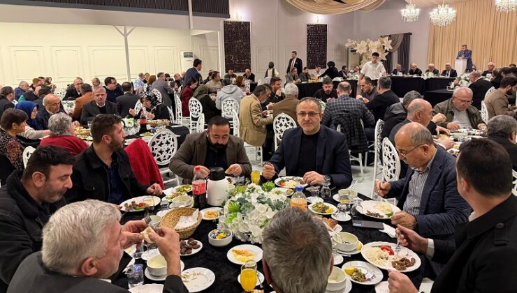 Kocaeli Kandıralılar Derneği 32. kuruluş yılını iftar programıyla kutladı