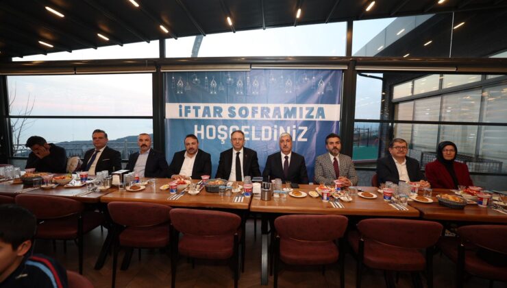 Dilovası’nda Ramazan Sofralarında Gönüller Buluştu
