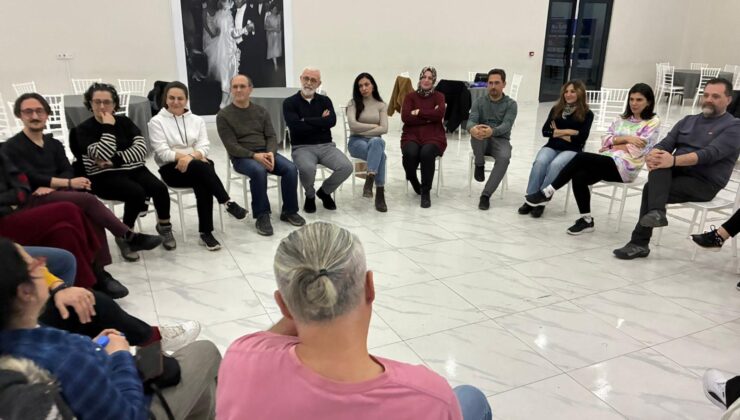Derince’de Tiyatro Eğitimleri Devam Ediyor
