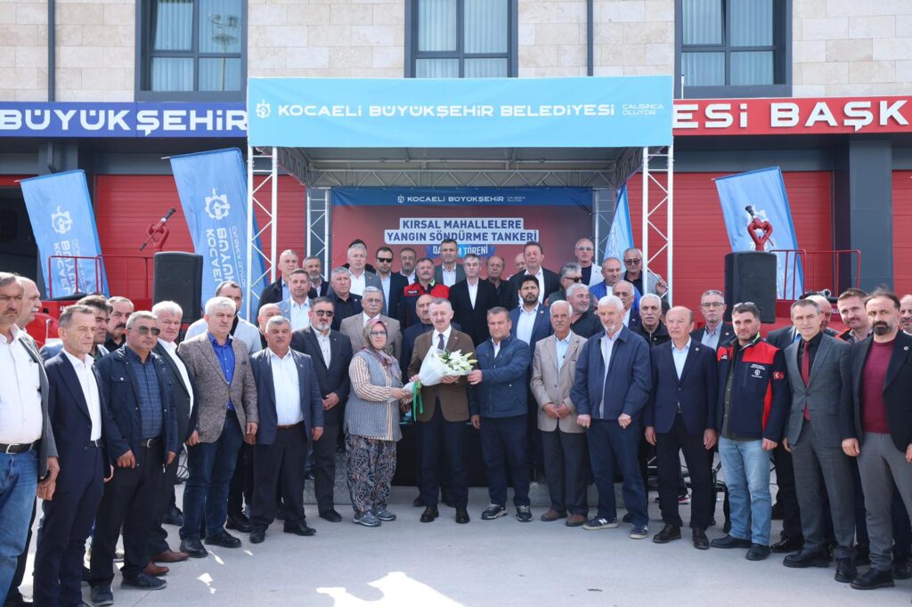 “Afetlere müdahale hızında örnek gösteriliyoruz” 5 Afetlere mudahale hizinda ornek gosteriliyoruz 6