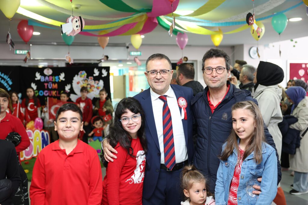 23 Nisan’da Derince Tek Yürek Oldu 3 BASKAN 1