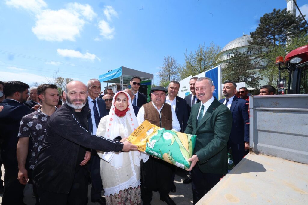 Büyükakın: “Bizi arayan işimizin başında bulur” 3 Buyuksehir tarimda da fark yaratiyor 10 1