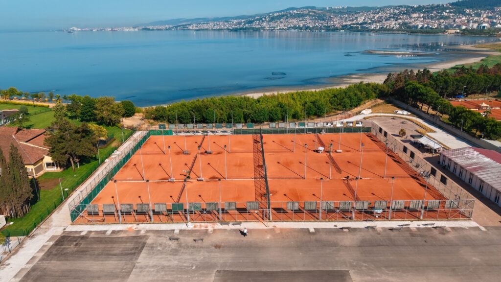 IZMIT TENIS MERKEZI1