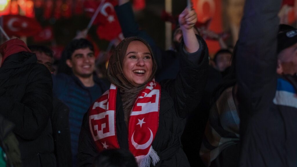 Izmitli Kerem atti Dunyalar bizim oldu 6