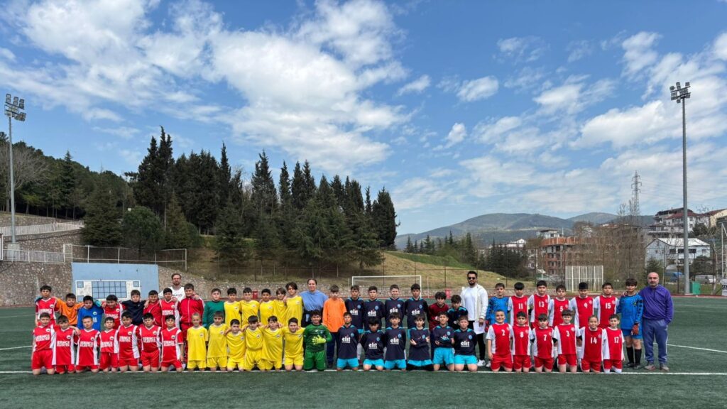 Derince'de 23 Nisan Futbol Turnuvası´nda Heyecan Başladı 3 brl1 08042026143146 4 1600 900