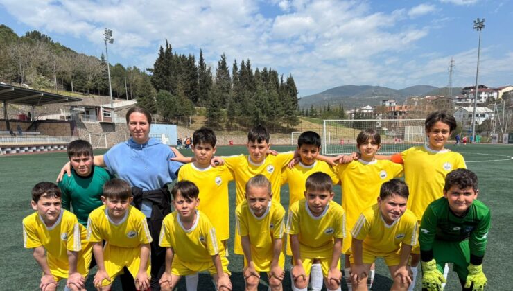 Derince’de 23 Nisan Futbol Turnuvası´nda Heyecan Başladı