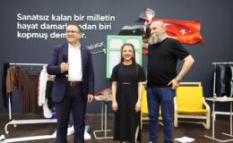 Derince’de Kahkaha ve Sanat Aynı Sahnede Buluştu