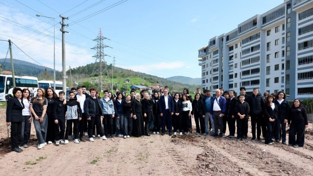 Derince´de Fidanlar Toprakla Buluştu 4 serif ormna