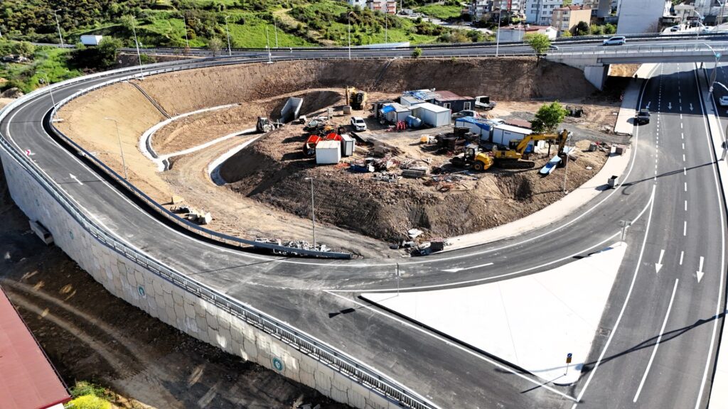 Gebze trafiğine köprülü kavşak müdahalesi 4 Gebze trafigine koprulu kavsak mudahalesi 8 Large