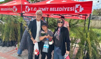 İzmit Belediyesinden geleneksel Arife mesaisi