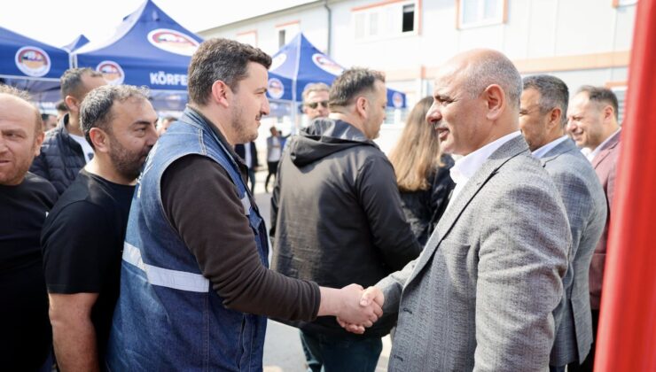 Körfez Belediyesi personeli bayramlaştı