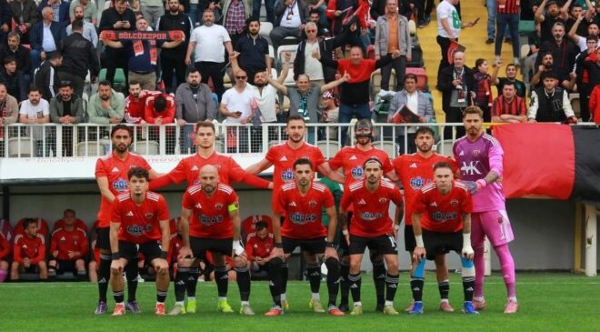 Kırmızı-Siyahlılar Geri Döndü! Gölcükspor 3. Lig’de
