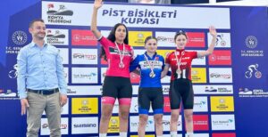 kagitspor ulus ve uluslararasi arenada madalyaya doymuyor