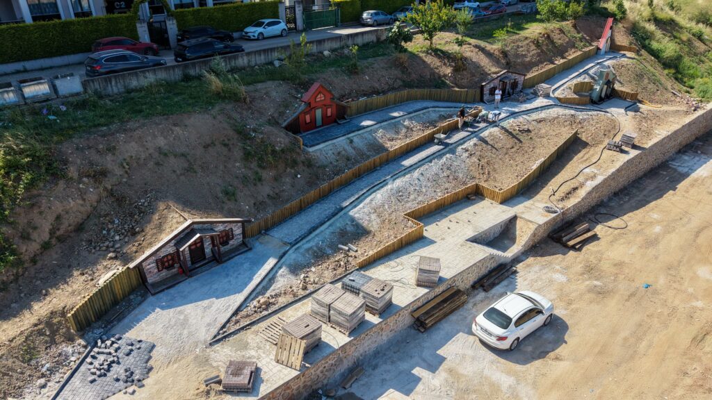 Yeşilyurt Millet Bahçesi’nde Çalışmalar Aralıksız Sürüyor 4 131450