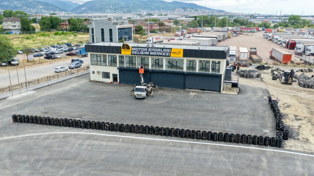 Motor Sporları Gelişim Merkezi Süpermoto Türkiye Şampiyonası ile Açılıyor 4 135763