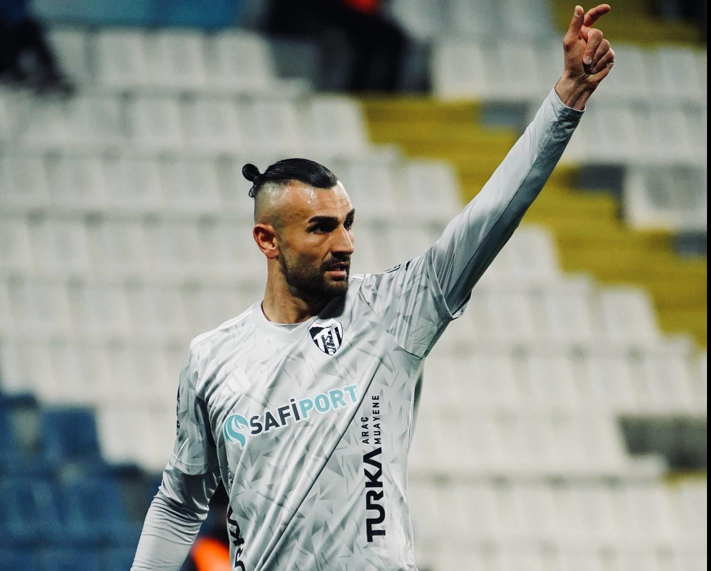 Serdar Dursun ile yollar ayrıldı