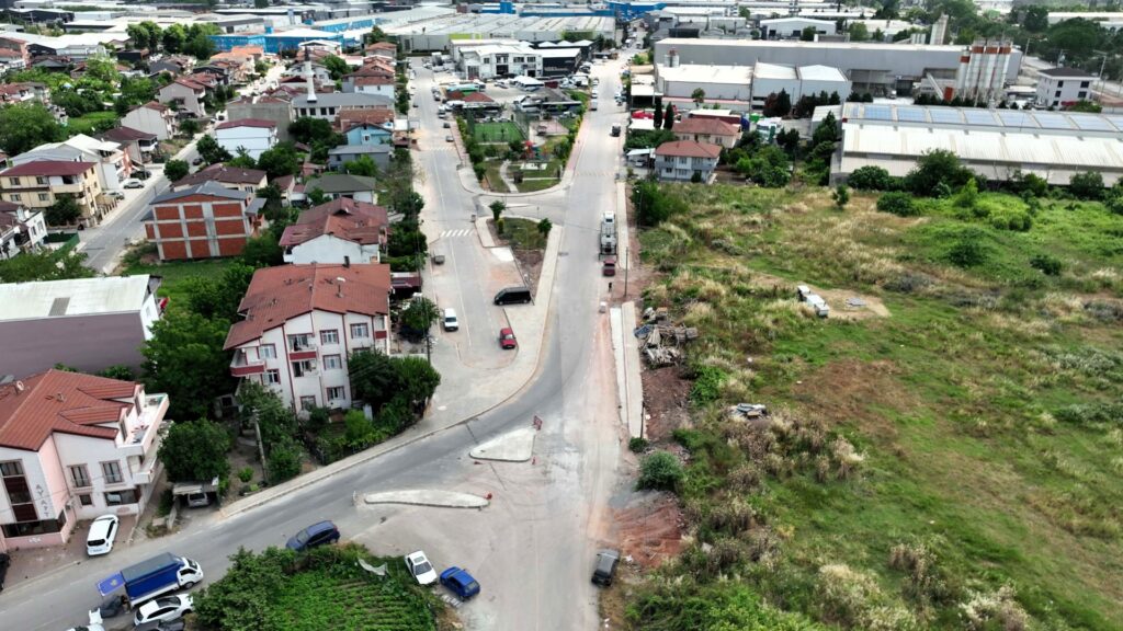 Başiskele’de kavşak revizyonu trafiğe nefes oldu 3 145062