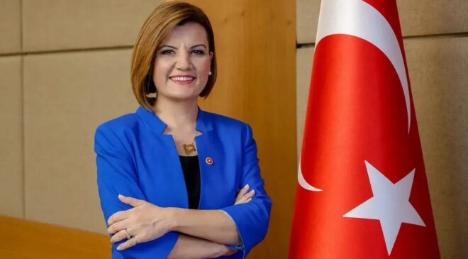 HÜRRİYET İÇİN GÖREVDEN UZAKLAŞTIRMA KARARI!