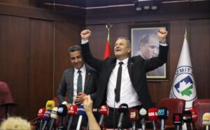 izmit belediye baskanvekili lutfu obuz oldu