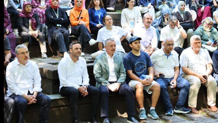 Başkan Özlü, Anadolu Mektebi’nin Kampında Gençlerle Buluştu