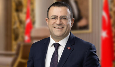 Derince Belediye Başkanı Sertif Gökçe CHP’den istifa etti!