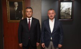 İzmit Belediye Başkanvekili Lütfü Obuz Tahir Büyükakın’ı ziyaret etti